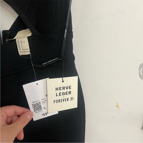 SOLD!!  Herve leger x forever 21 shorts jumpsuit, black bandage - Picture 6 of 6